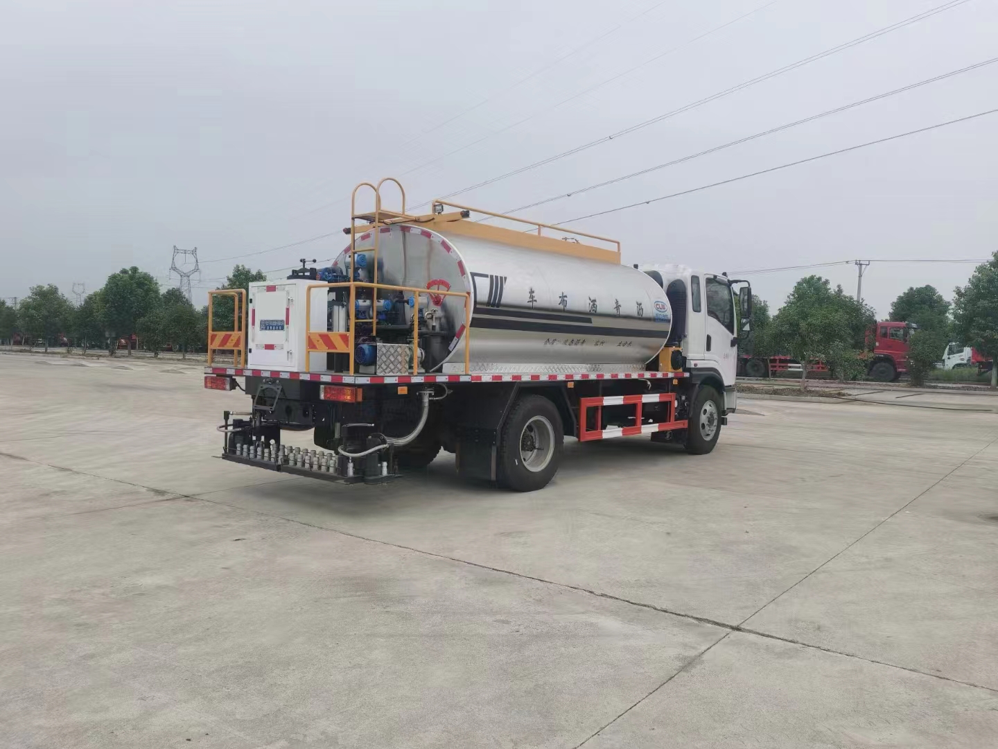 黃牌 陜汽軒德X9瀝青灑布車