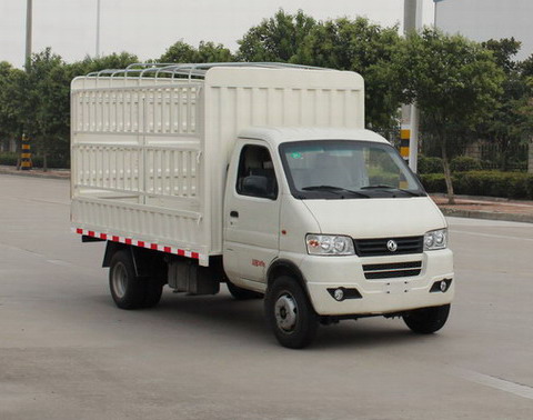 東風牌倉柵式運輸車